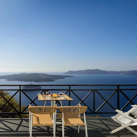 Kamares (adults Only) * Fira (Santorini)