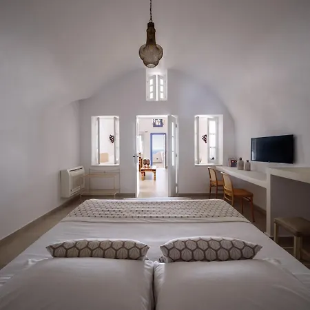 Kamares (adults Only)